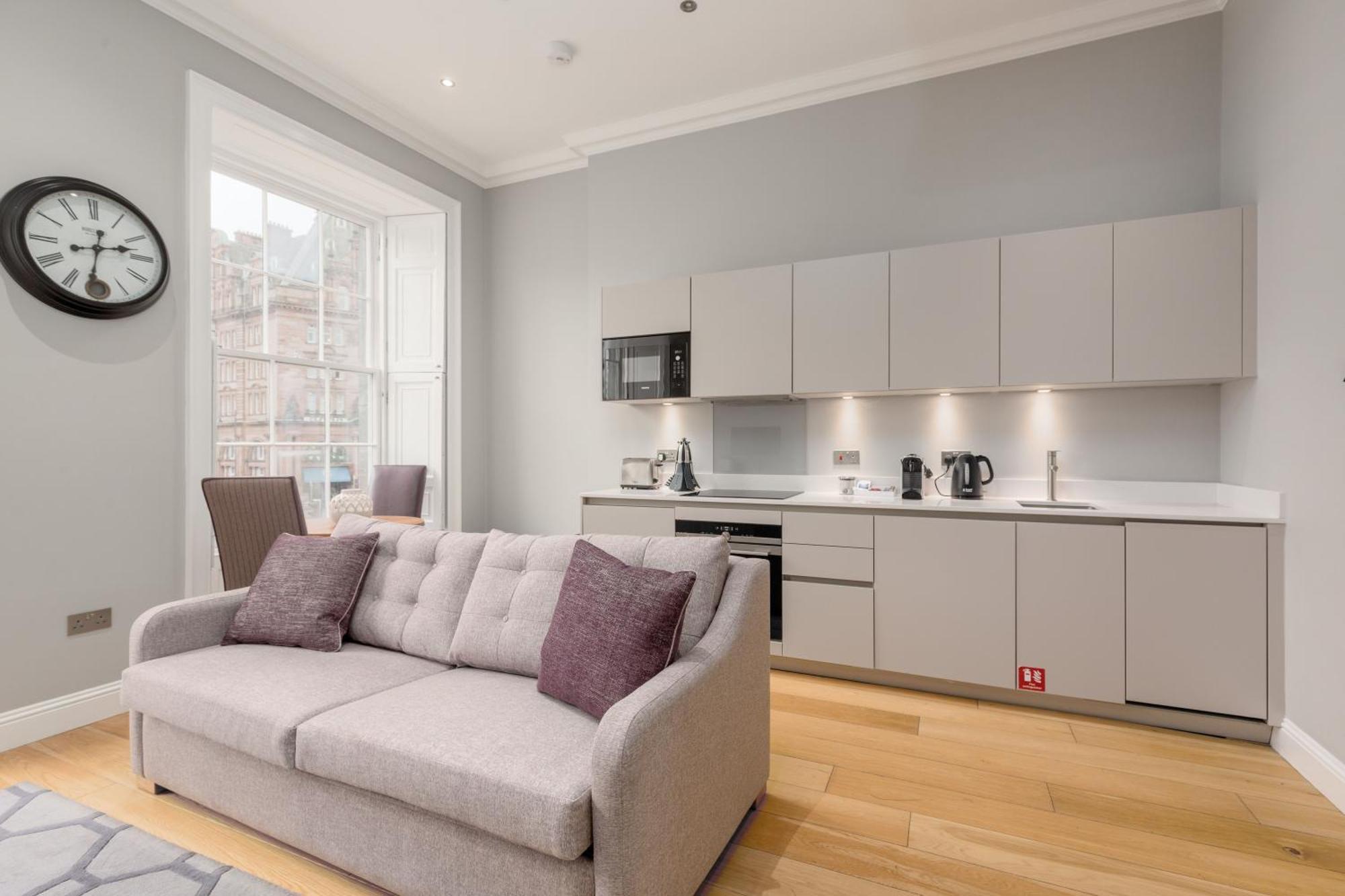 Destiny Scotland - Princes Street Residence Edinburgh Dış mekan fotoğraf